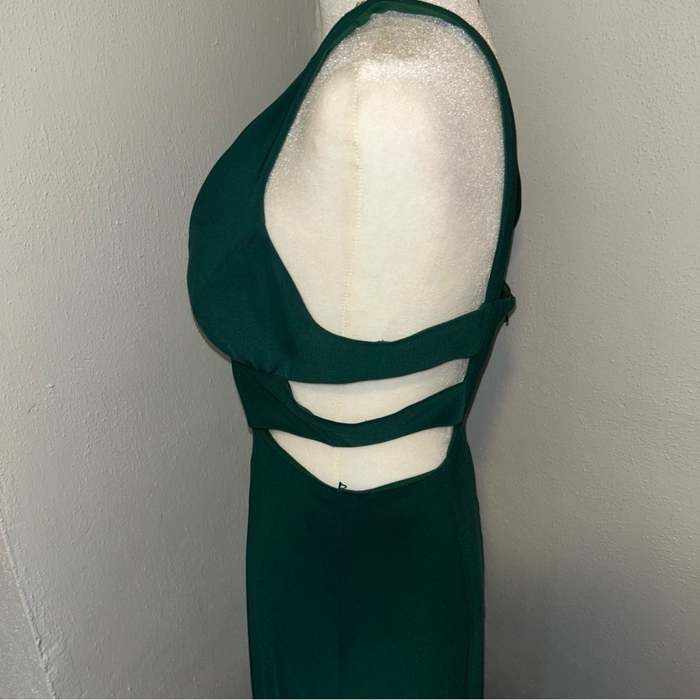 Faviana Deep V after dark Green Backless Gown - Picture 3 of 6